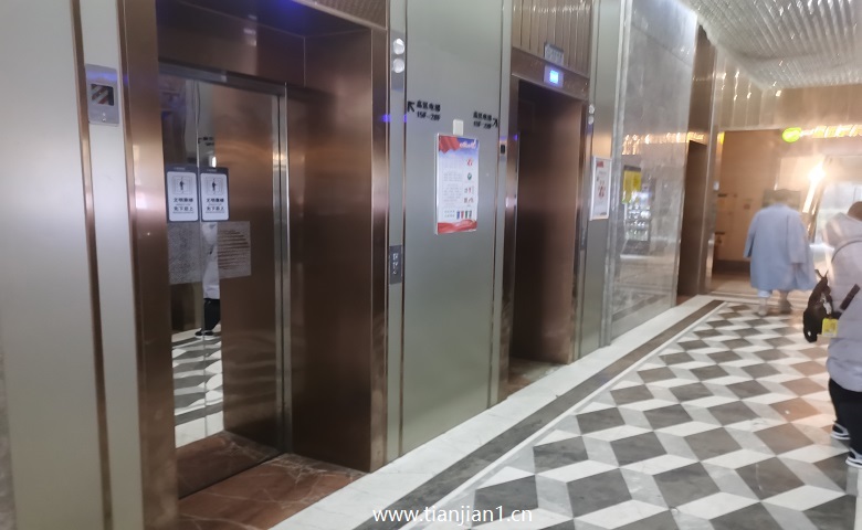 电梯厅
